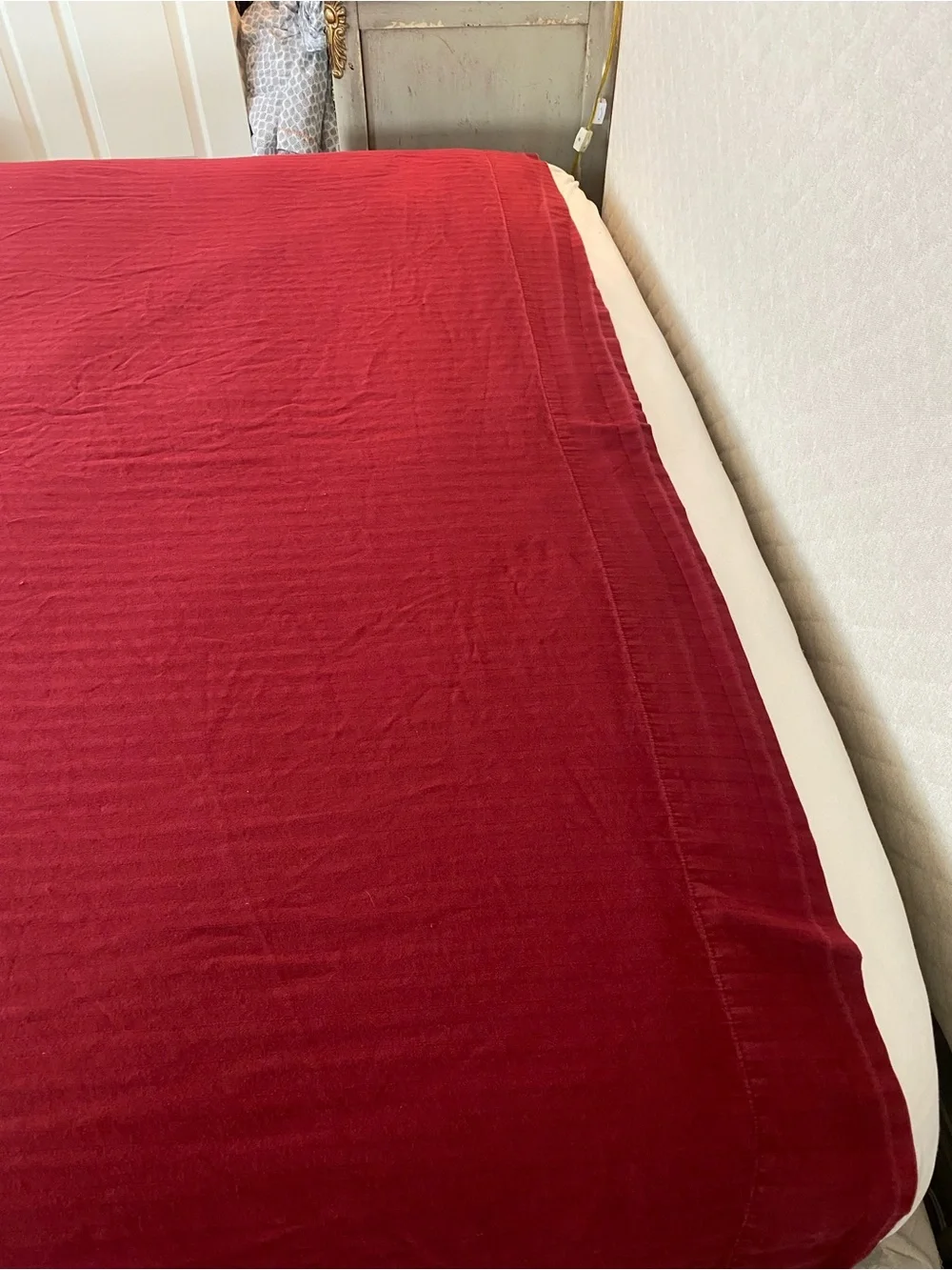 Luxurious Red Stripe Home Bedding Sheet Set by Royal Velvet